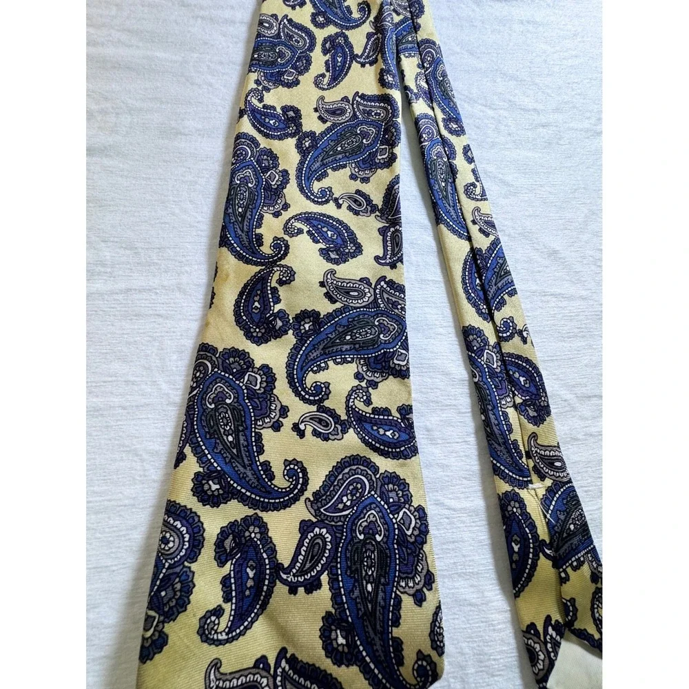Bert Pulitzer necktie mens OS yellow blue paisley silk vintage made in USA
